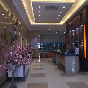 Apollo ** Yangón